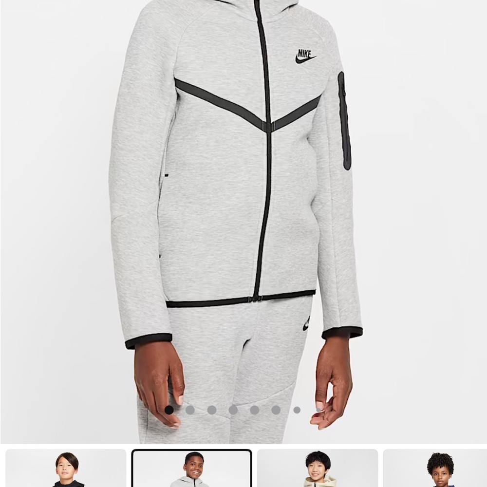 Nike Tech Youth XL in Gray